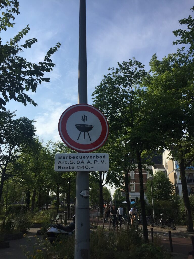 Top Tips for Stress-Free Dog Boarding
